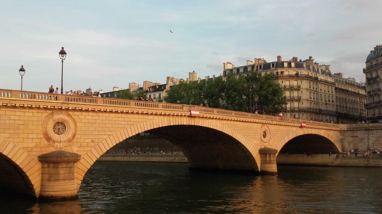 Ile Saint-Louis Glamorous Flat Paris Exterior photo